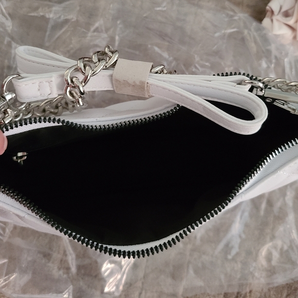 3X HOST PICK!!! White Quilted Multi Chain Strap Baguette Purse - Picture 4 of 5
